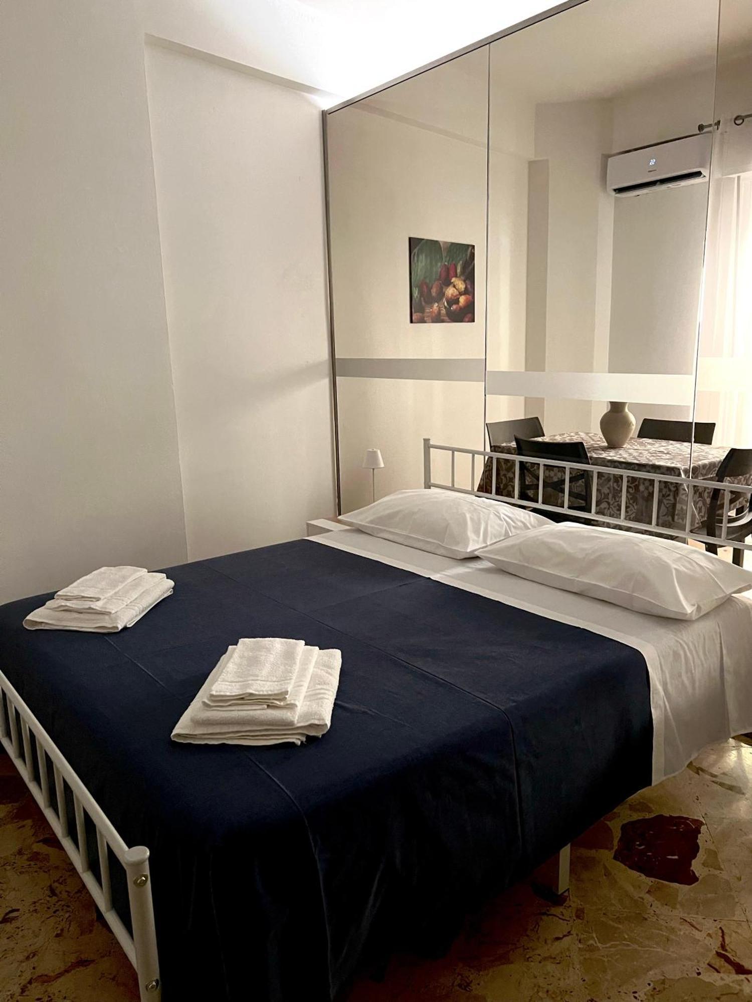 El Azis Home Palerme Extérieur photo